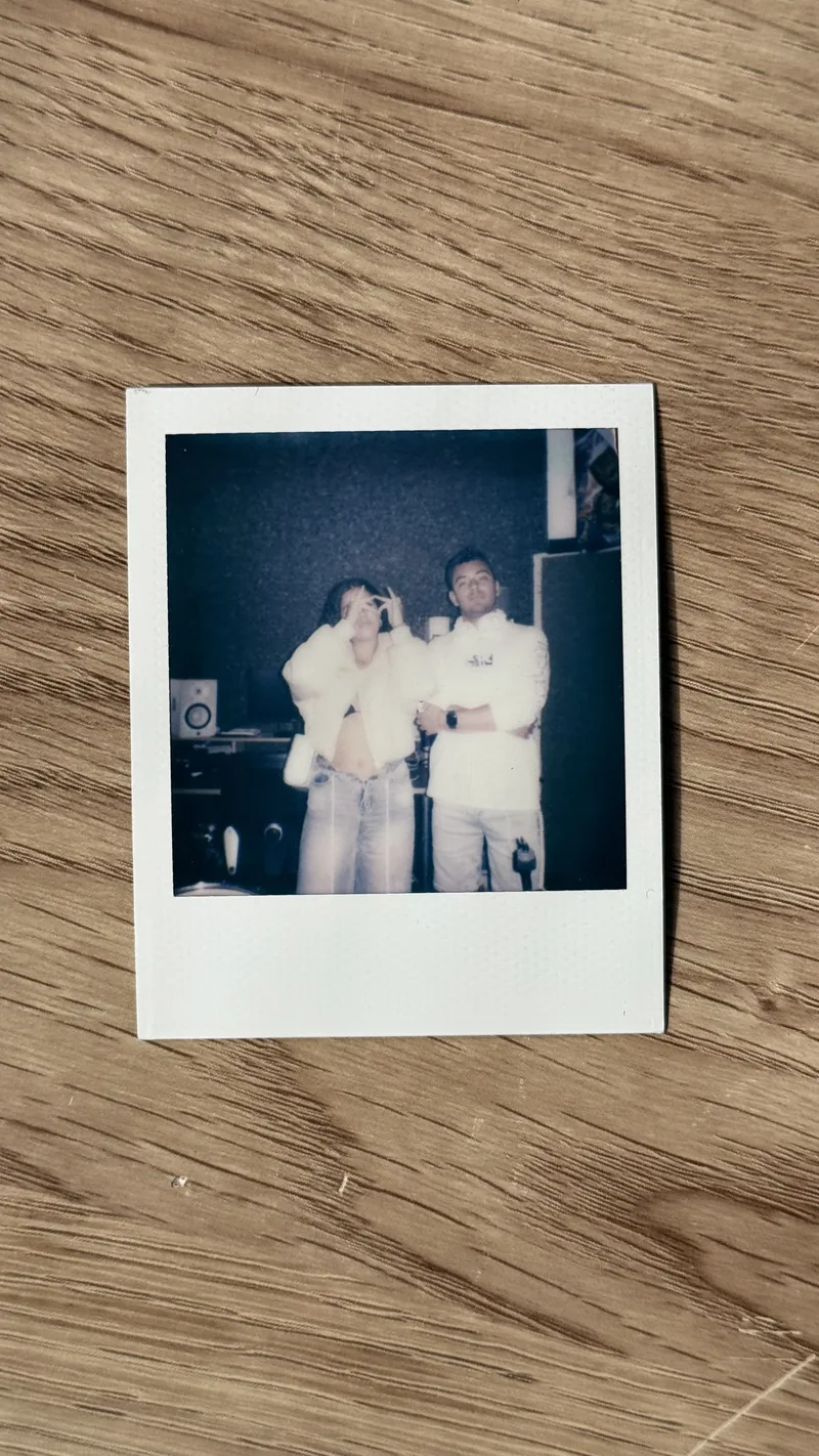 Polaroid de una sesión anterior